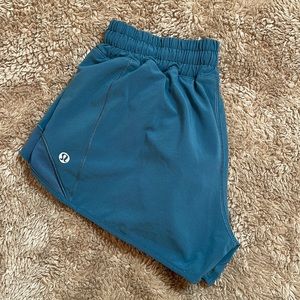 Lululemon Hotty Hot Shorts size 6 Teal blue. 2.5” inseam